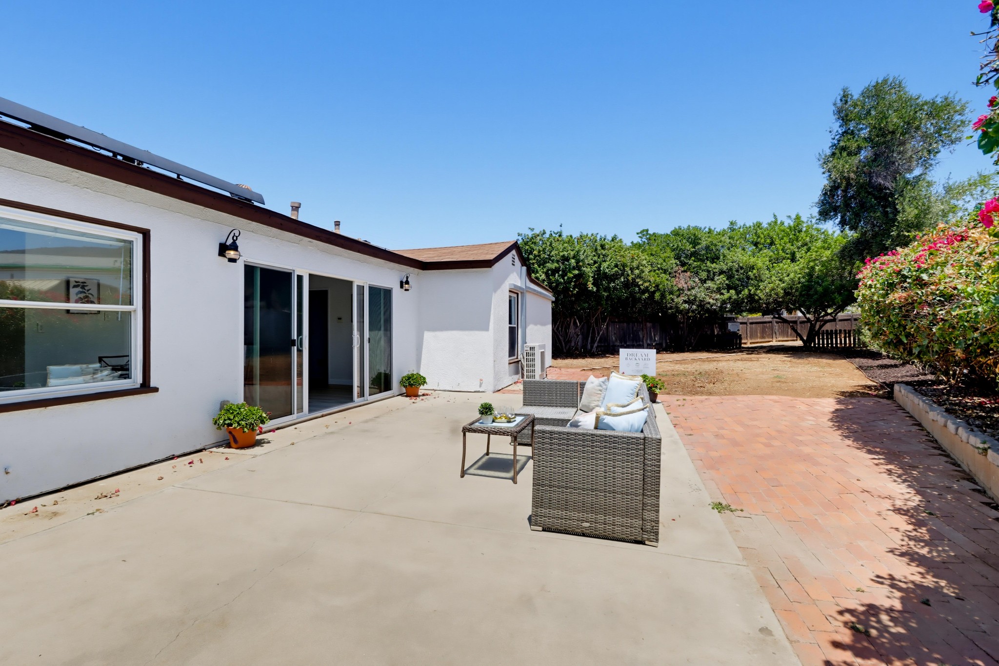 Virtual tour photo 41 of 51 for 962 Wilfred St