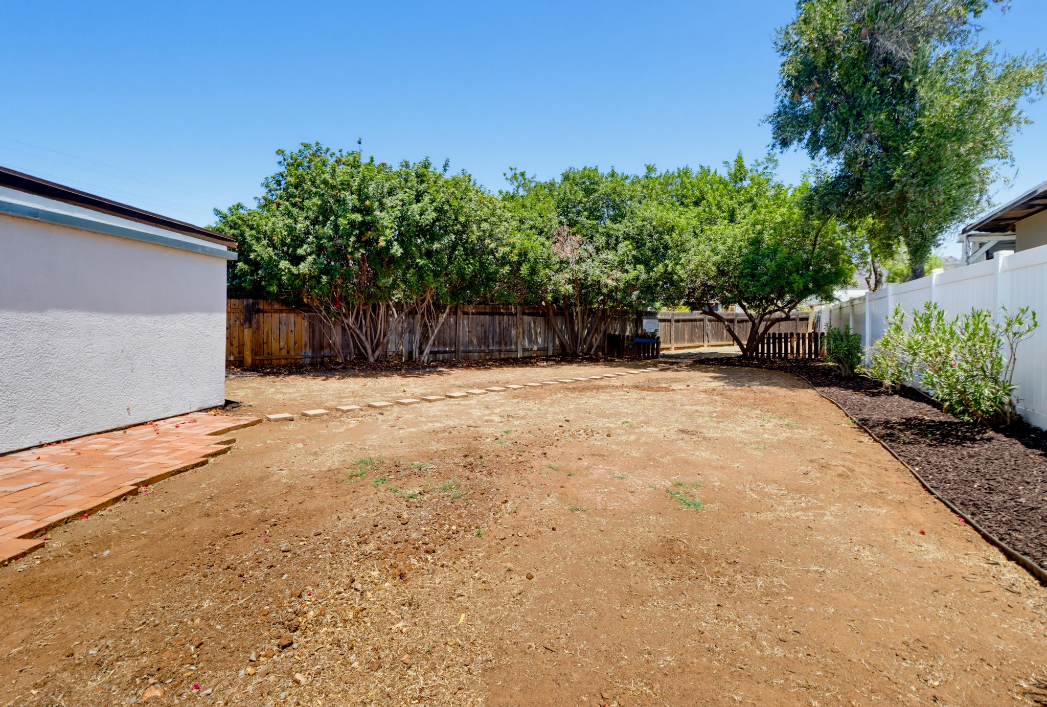 Virtual tour photo 42 of 51 for 962 Wilfred St