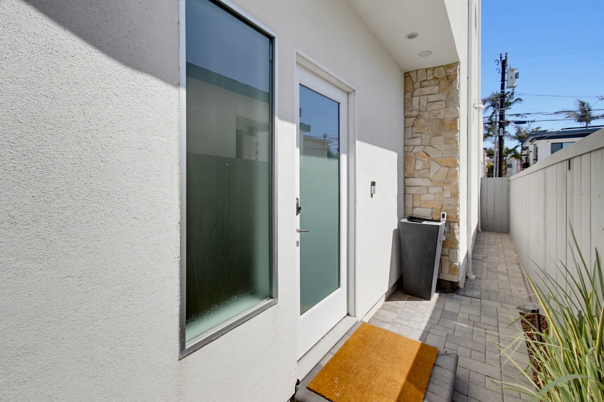 Virtual tour photo 10 of 114 for 963 Diamond St