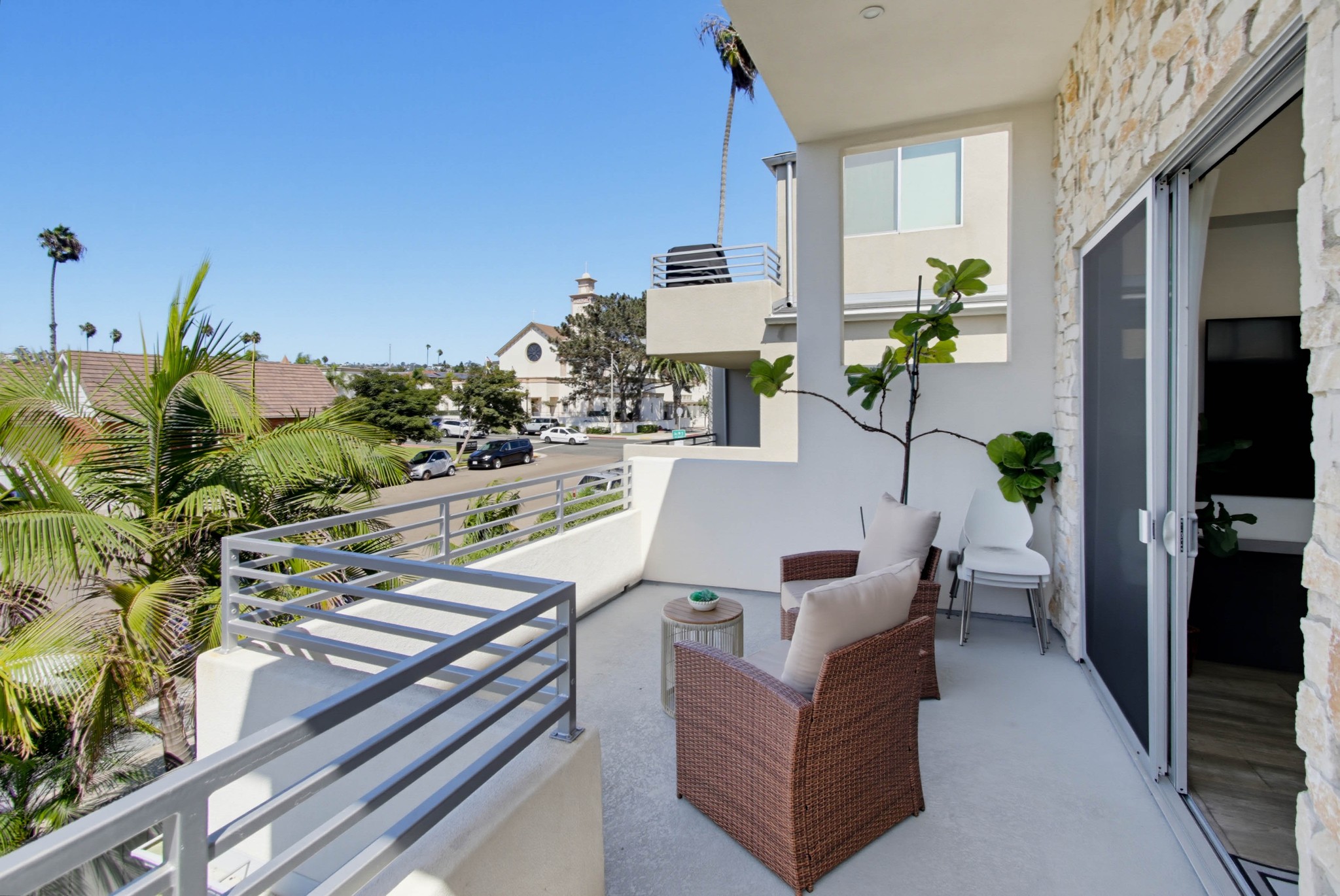 Virtual tour photo 26 of 114 for 963 Diamond St