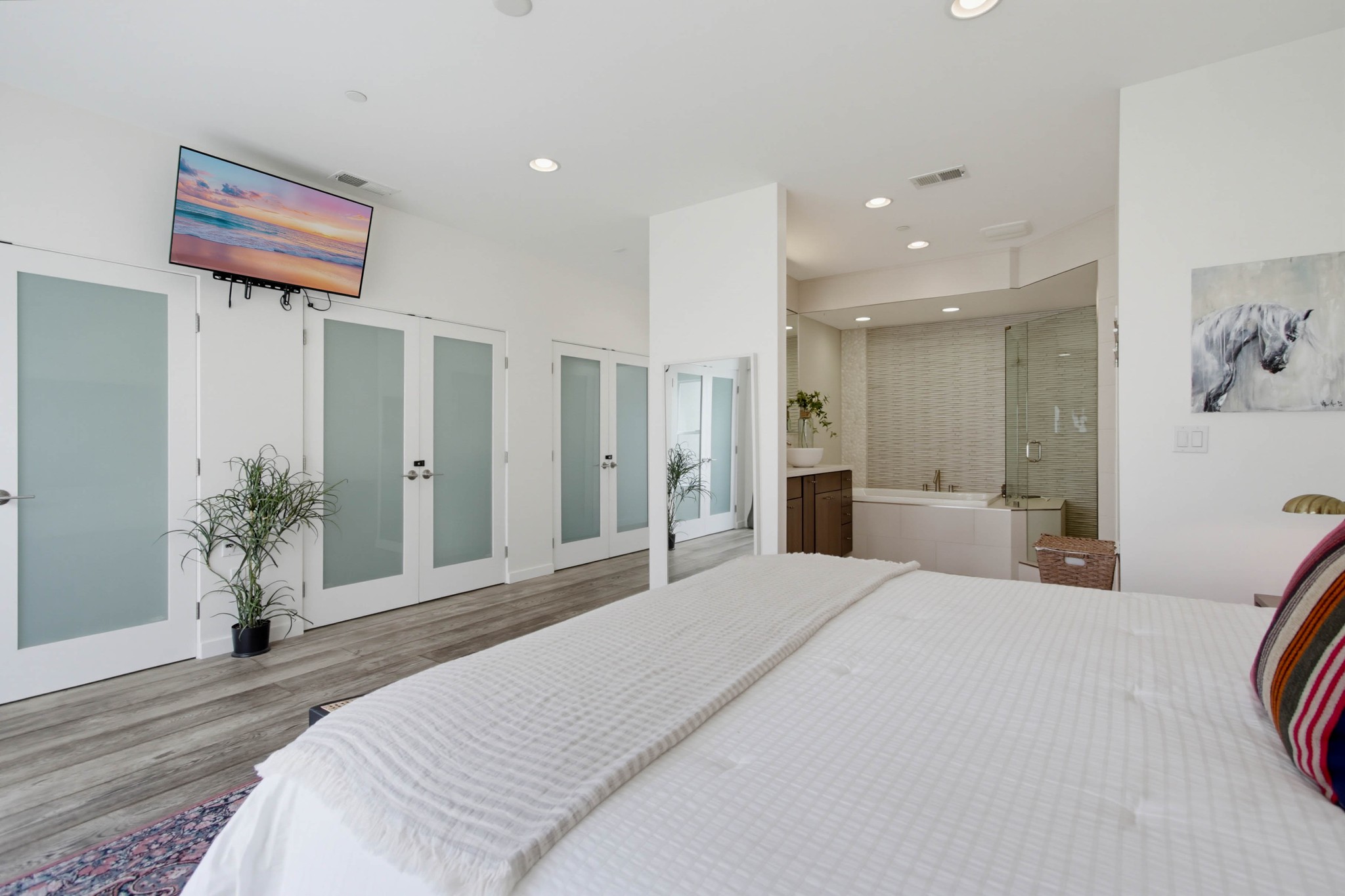 Virtual tour photo 30 of 114 for 963 Diamond St