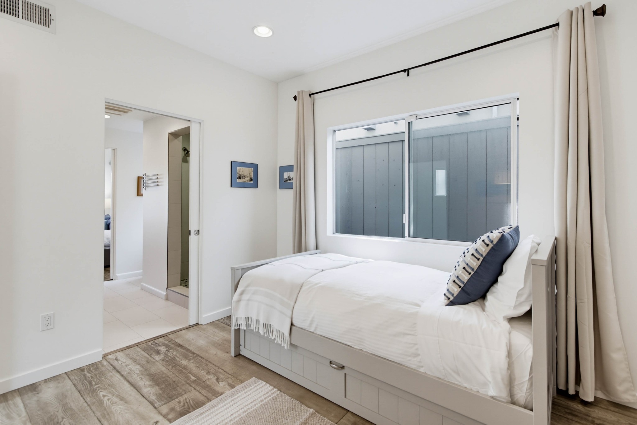 Virtual tour photo 39 of 114 for 963 Diamond St