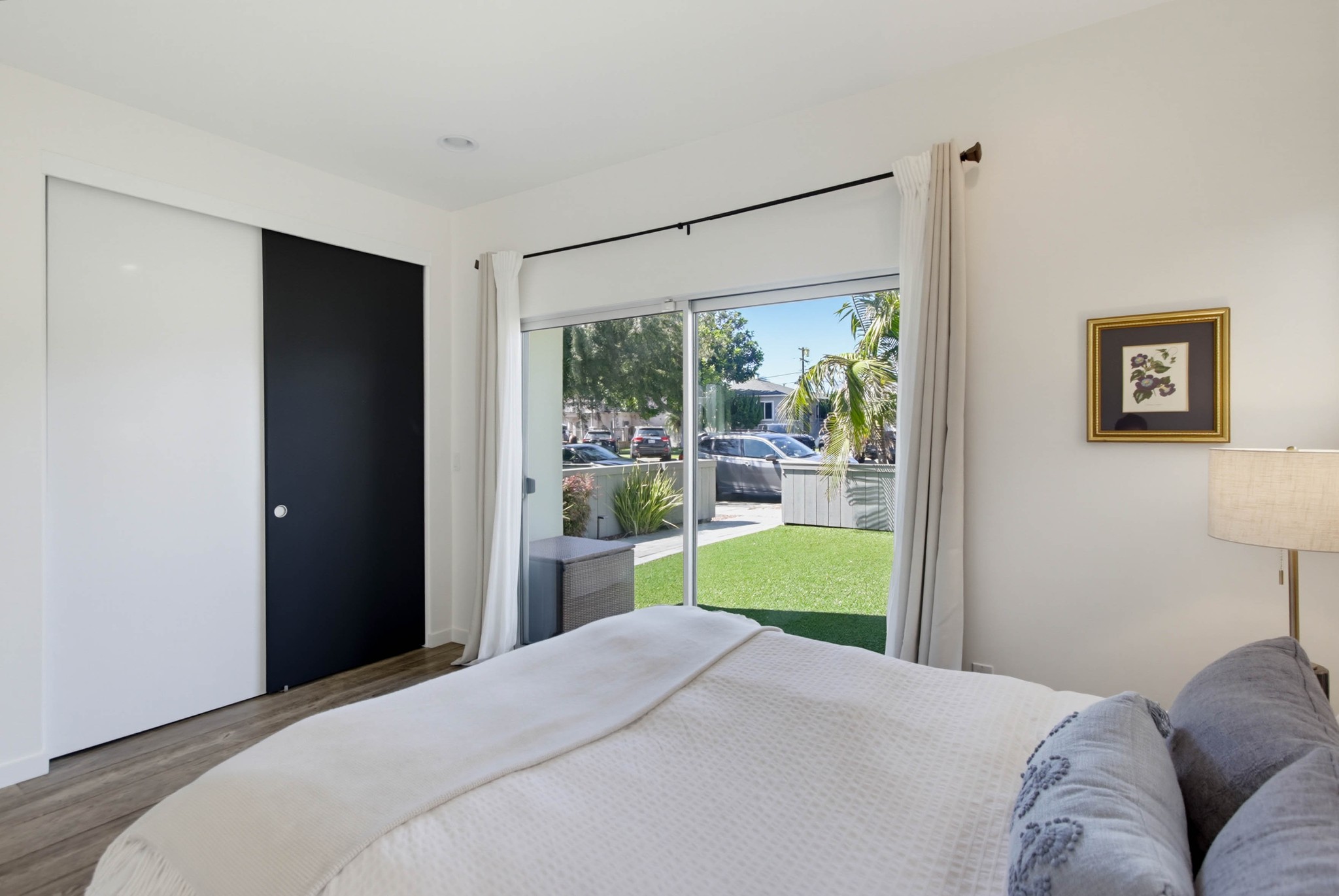 Virtual tour photo 48 of 114 for 963 Diamond St