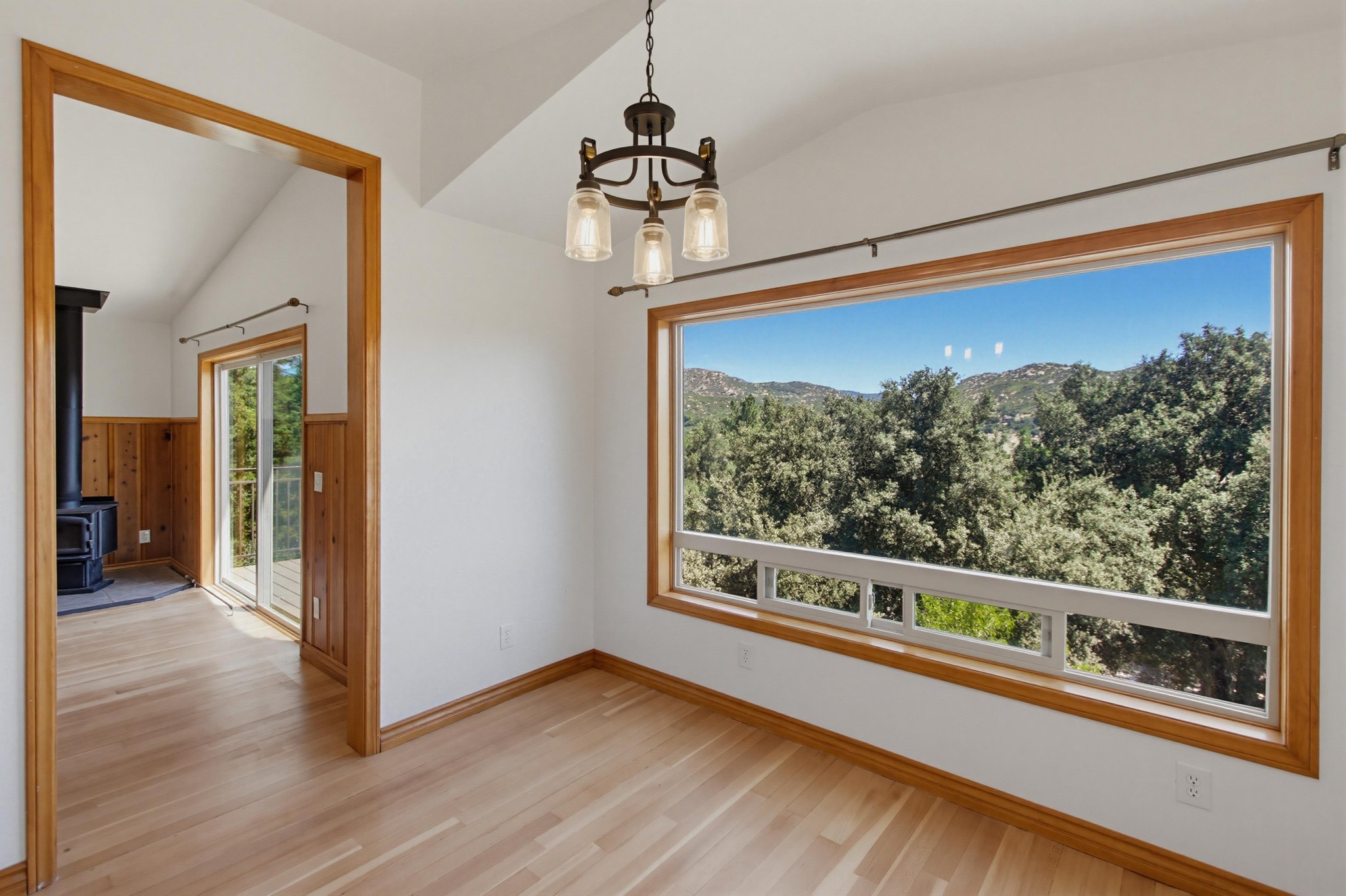 Virtual tour photo 14 of 56 for 9640 Oak Grove Dr