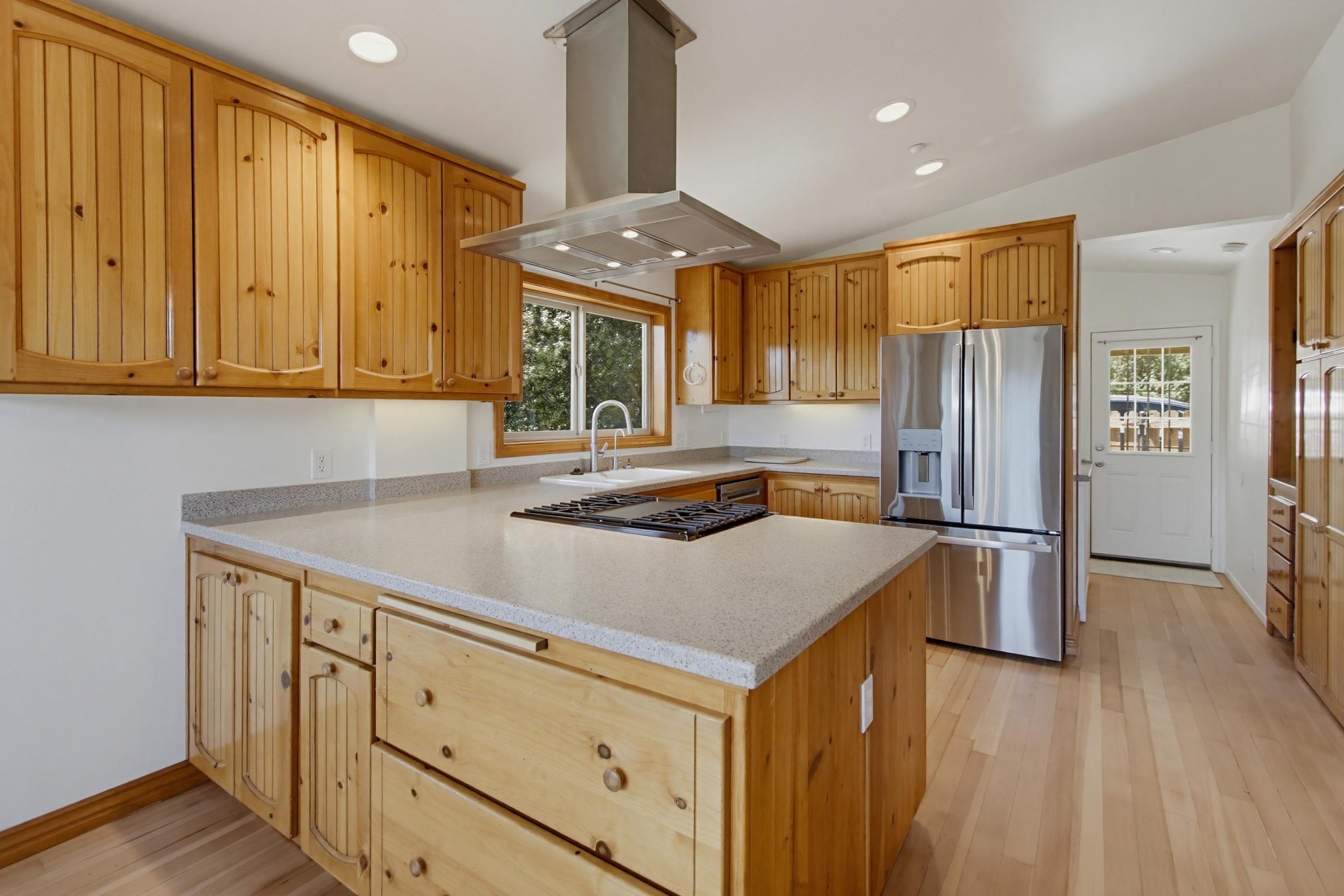 Virtual tour photo 19 of 56 for 9640 Oak Grove Dr
