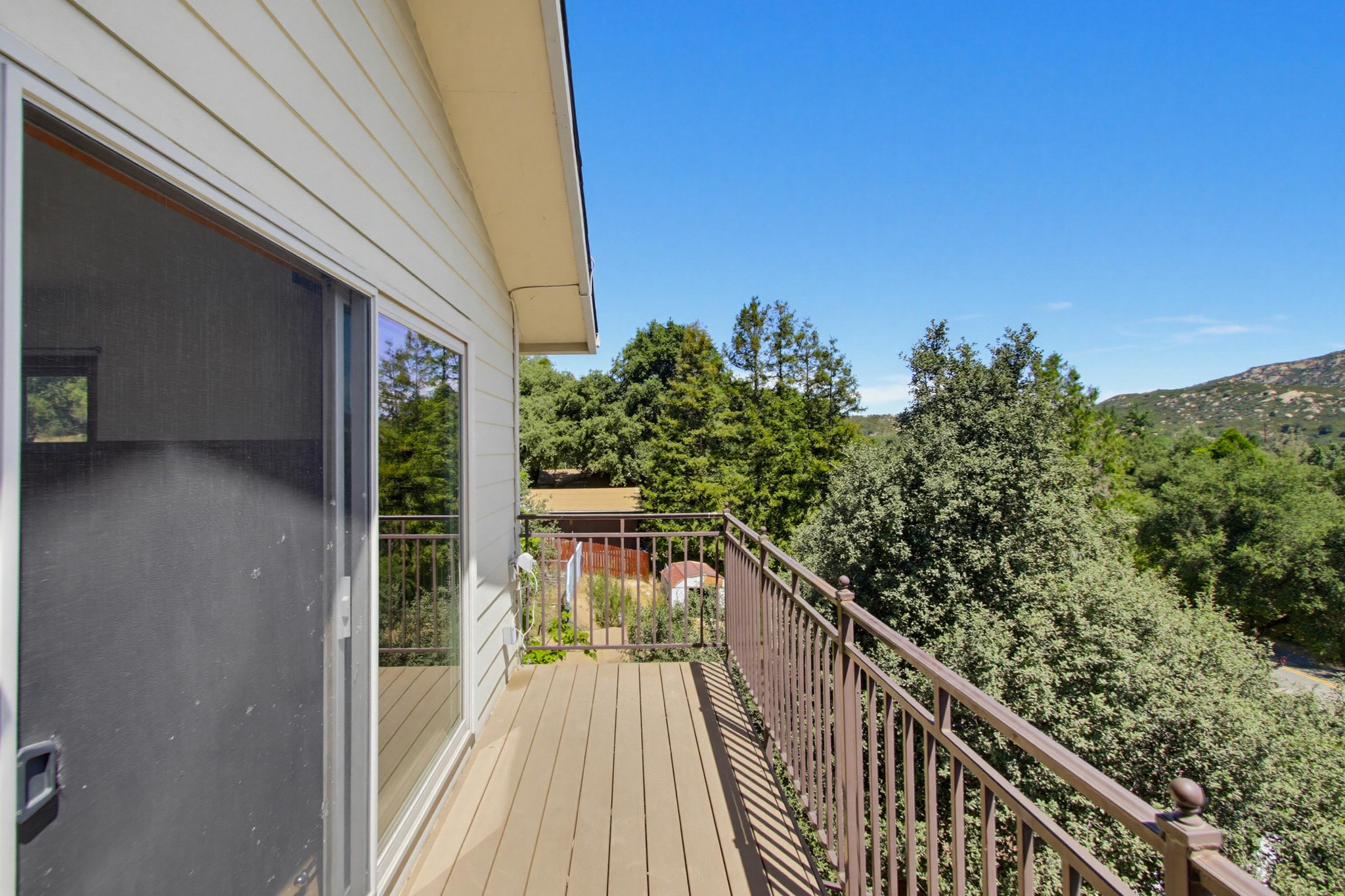 Virtual tour photo 23 of 56 for 9640 Oak Grove Dr