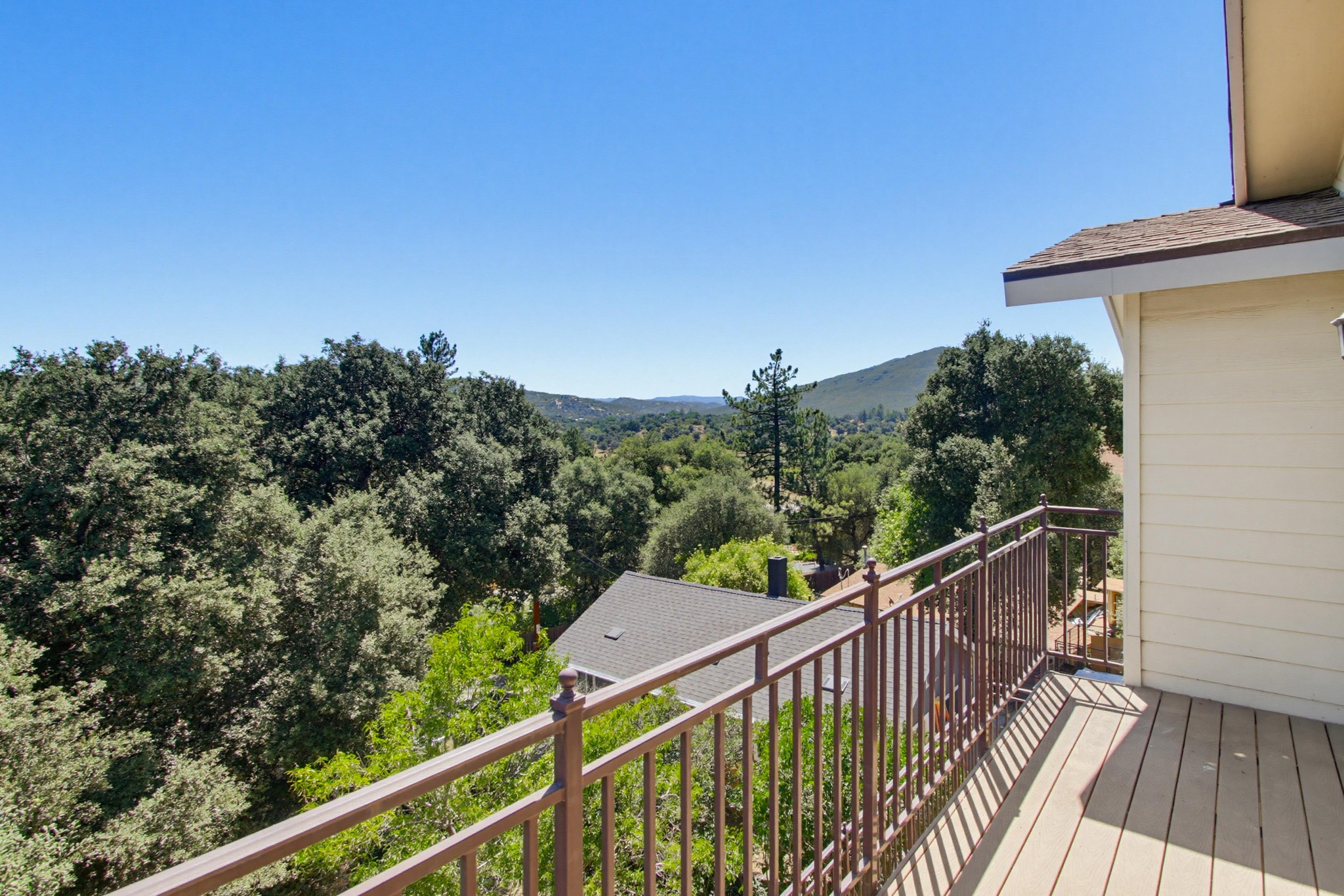 Virtual tour photo 27 of 56 for 9640 Oak Grove Dr