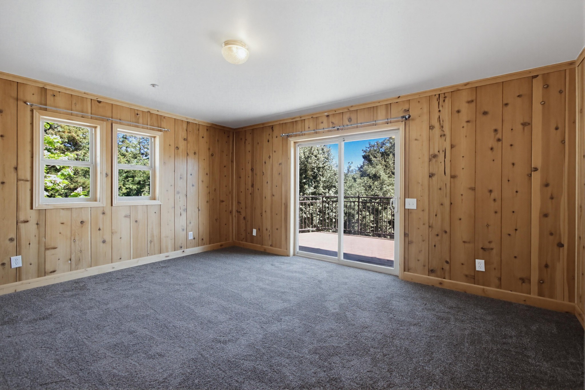 Virtual tour photo 31 of 56 for 9640 Oak Grove Dr