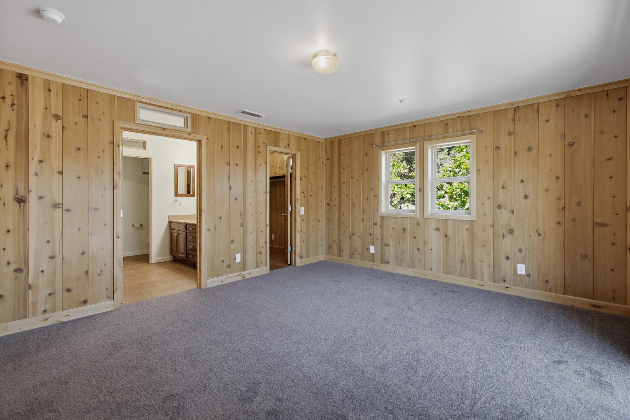 Virtual tour photo 33 of 56 for 9640 Oak Grove Dr