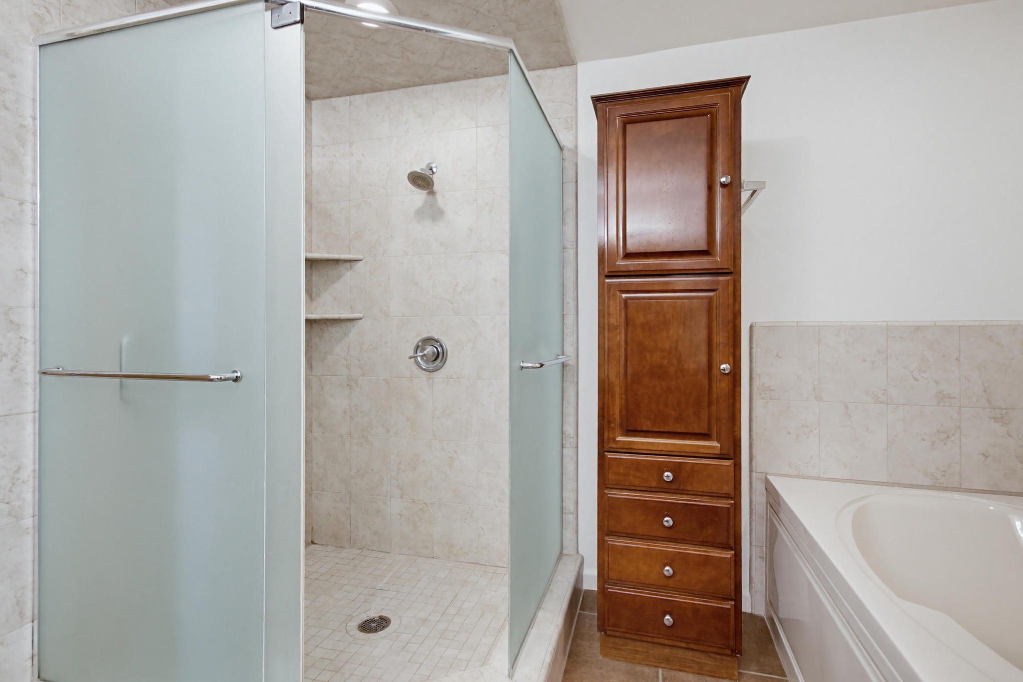 Virtual tour photo 37 of 56 for 9640 Oak Grove Dr