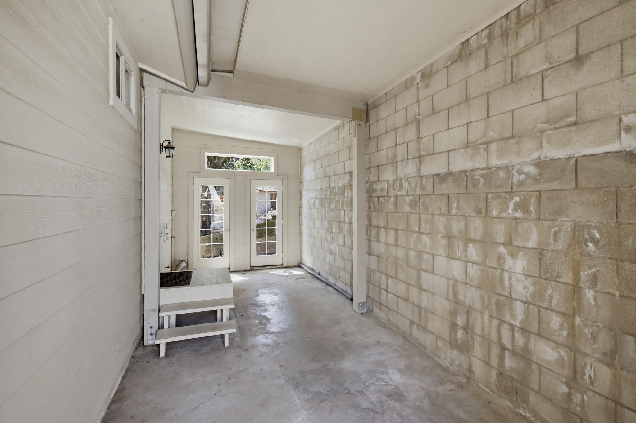 Virtual tour photo 48 of 56 for 9640 Oak Grove Dr