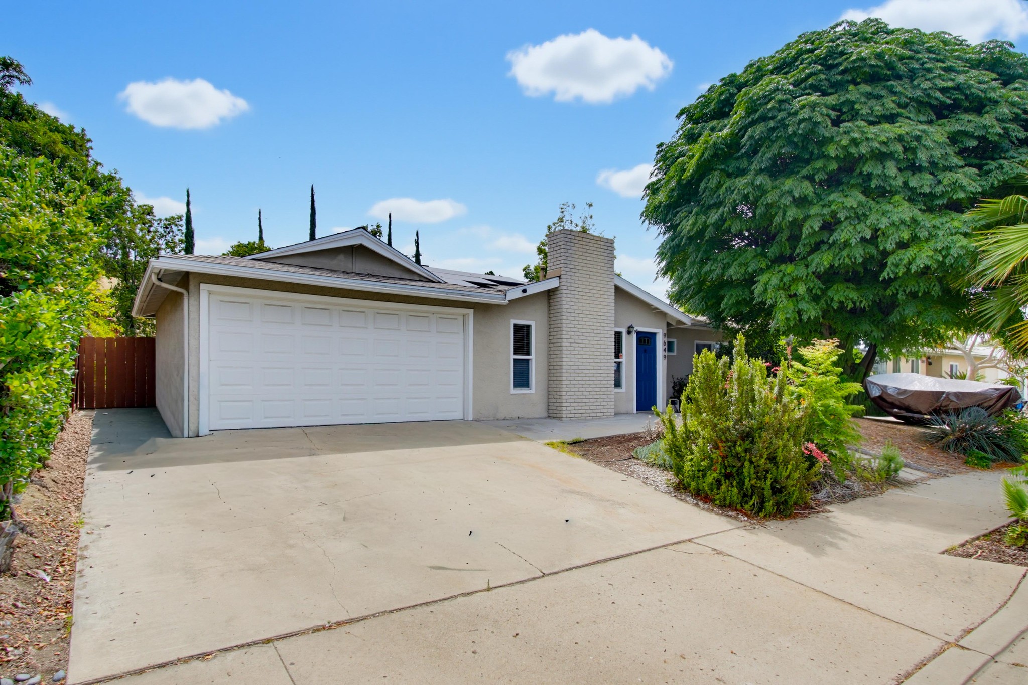 Virtual tour photo 1 of 44 for 9649 Halberns Blvd