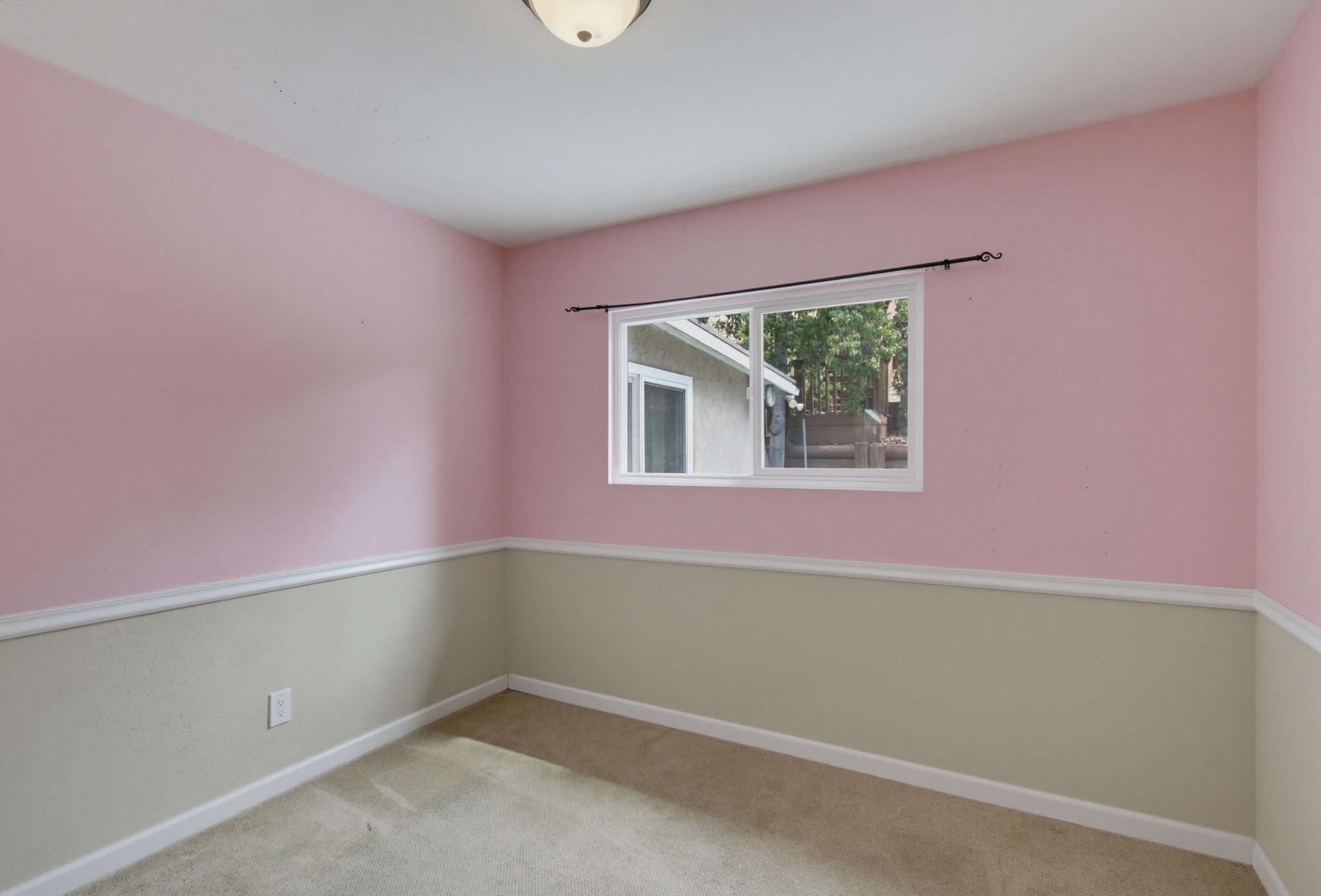 Virtual tour photo 19 of 44 for 9649 Halberns Blvd