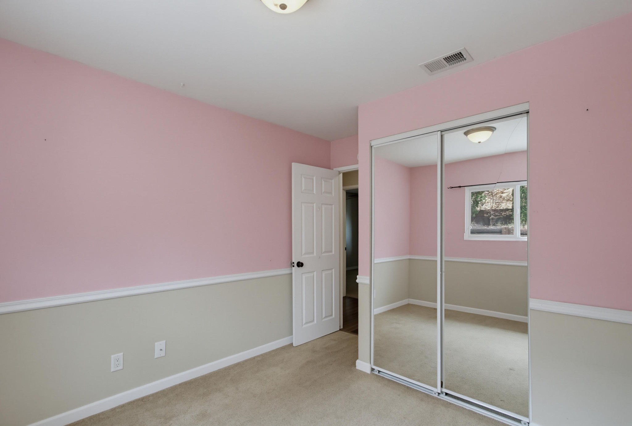Virtual tour photo 20 of 44 for 9649 Halberns Blvd