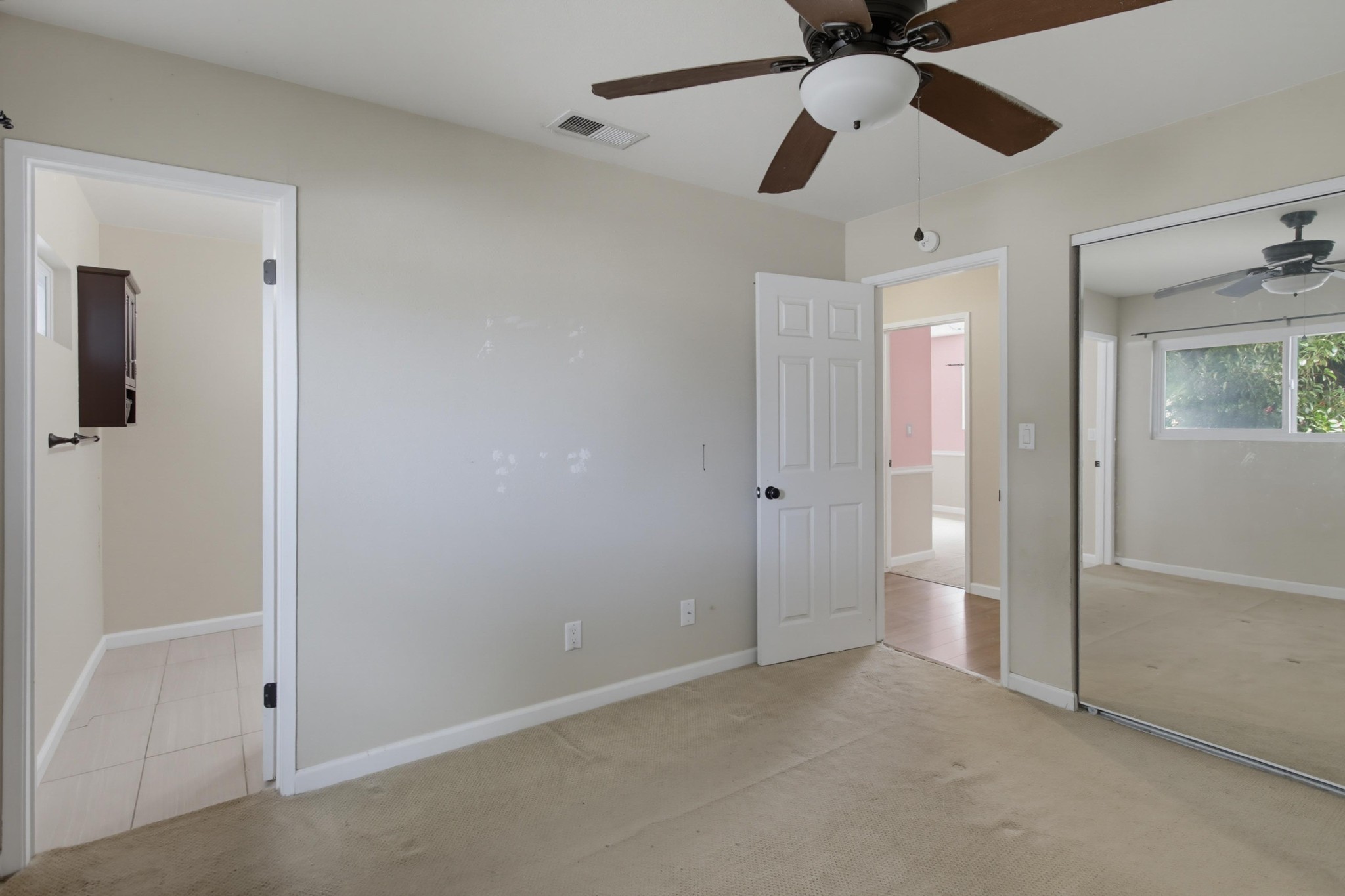 Virtual tour photo 25 of 44 for 9649 Halberns Blvd