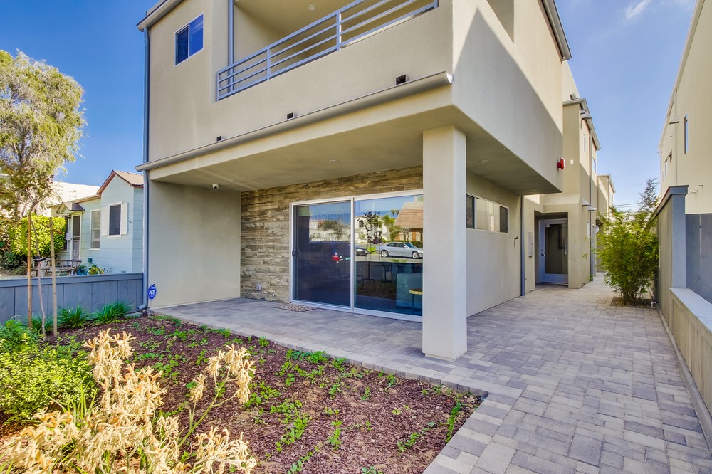 Virtual tour photo 5 of 53 for 965 Diamond Street