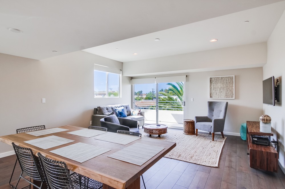 Virtual tour photo 10 of 53 for 965 Diamond Street