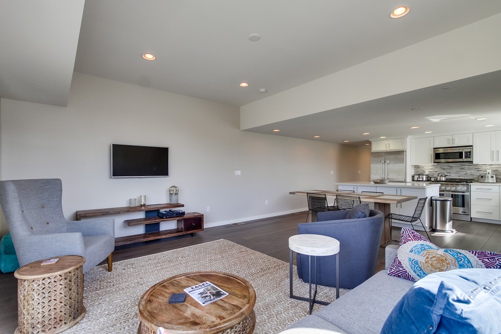 Virtual tour photo 15 of 53 for 965 Diamond Street
