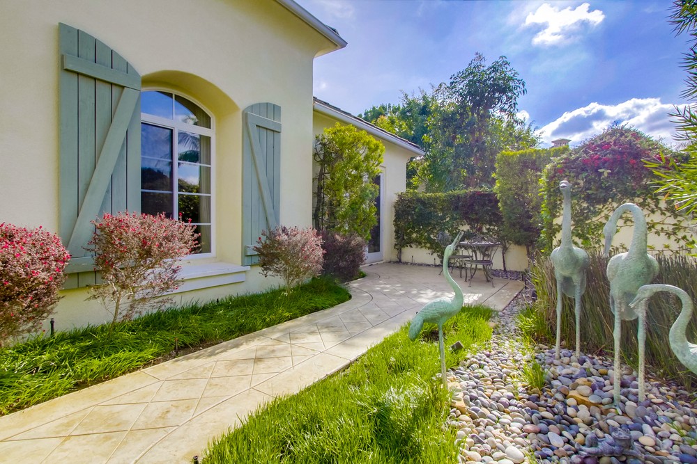 Virtual tour photo 7 of 85 for 9659 Lario Ln