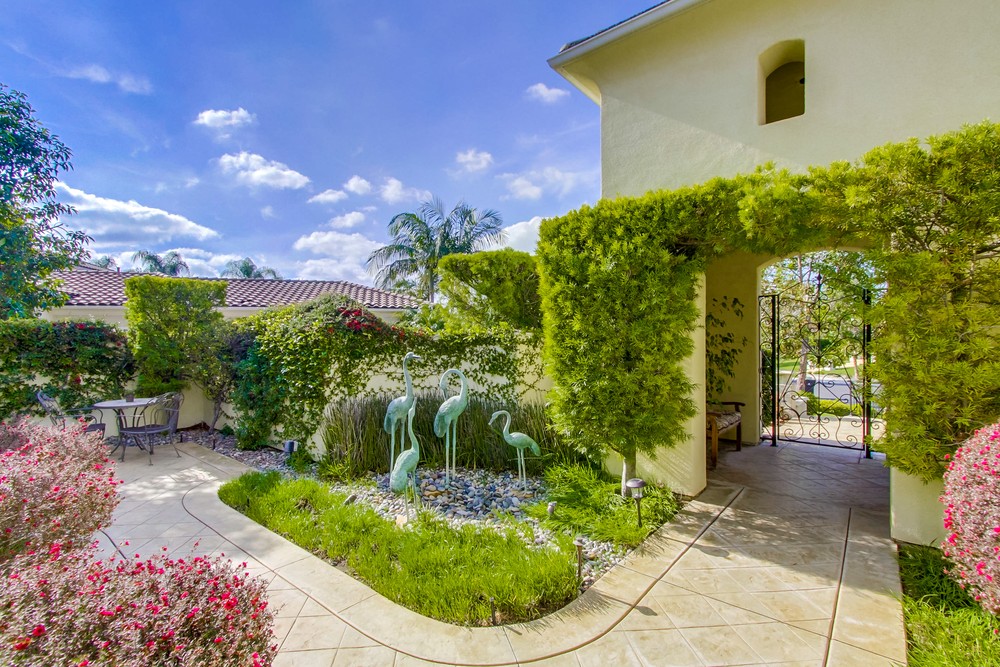 Virtual tour photo 8 of 85 for 9659 Lario Ln