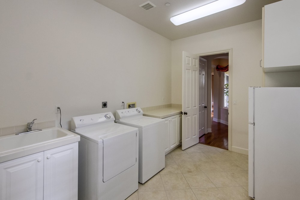 Virtual tour photo 60 of 85 for 9659 Lario Ln