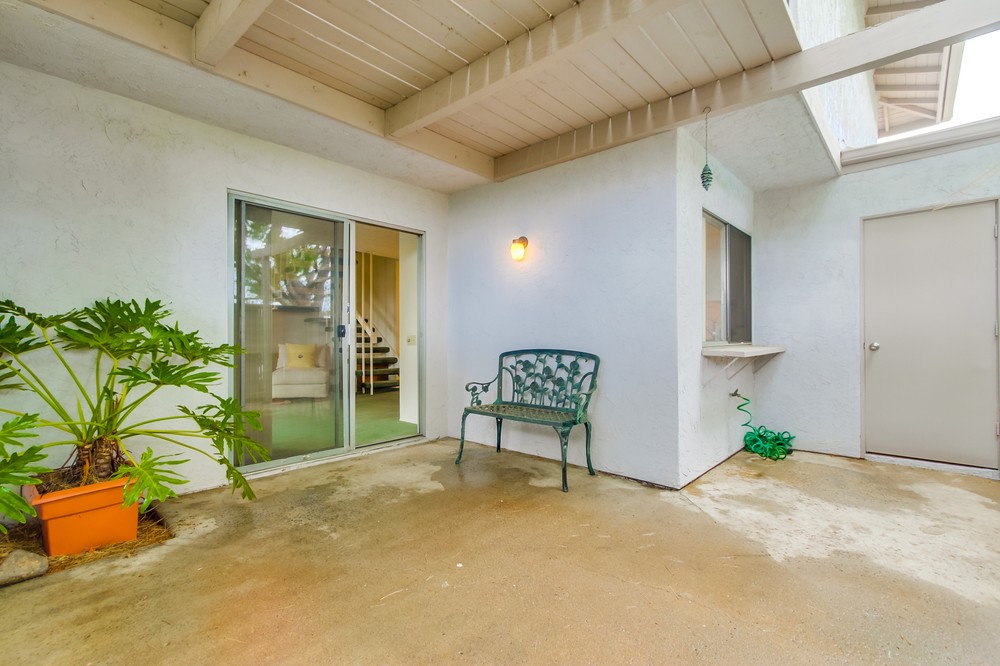Virtual tour photo 31 of 33 for 9666 Caminito Del Vida