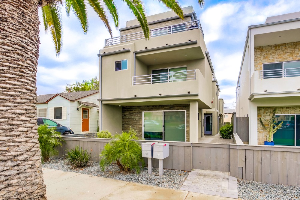 Virtual tour photo 1 of 72 for 967 Diamond St