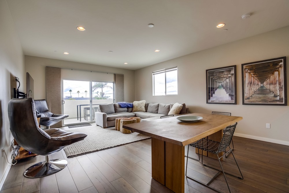 Virtual tour photo 15 of 72 for 967 Diamond St