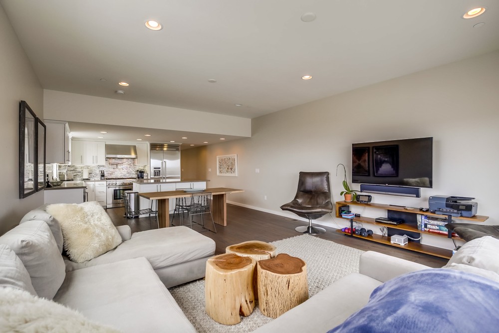 Virtual tour photo 20 of 72 for 967 Diamond St