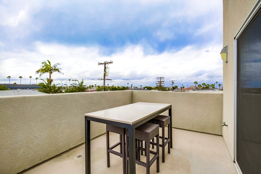 Virtual tour photo 33 of 72 for 967 Diamond St