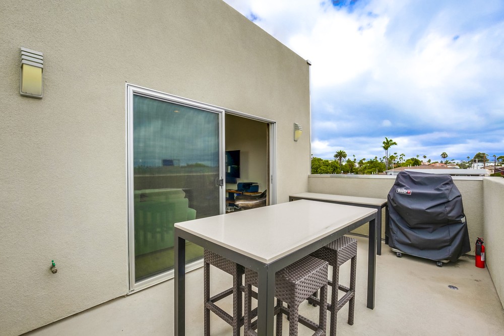 Virtual tour photo 35 of 72 for 967 Diamond St