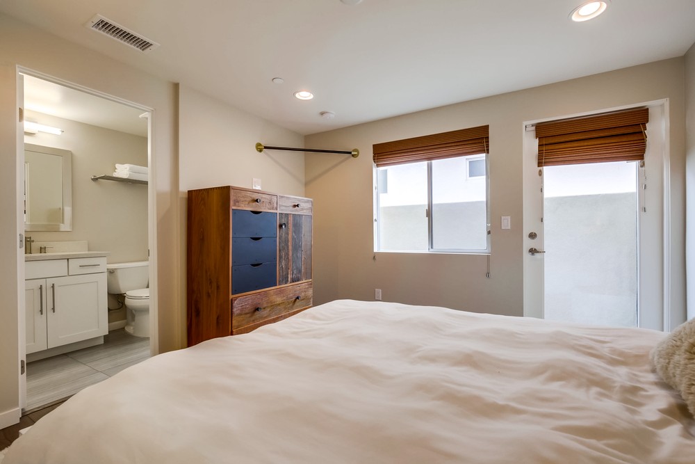 Virtual tour photo 39 of 72 for 967 Diamond St
