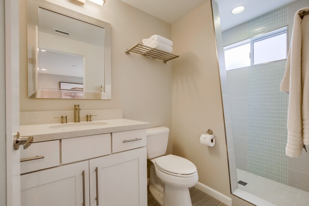 Virtual tour photo 43 of 72 for 967 Diamond St