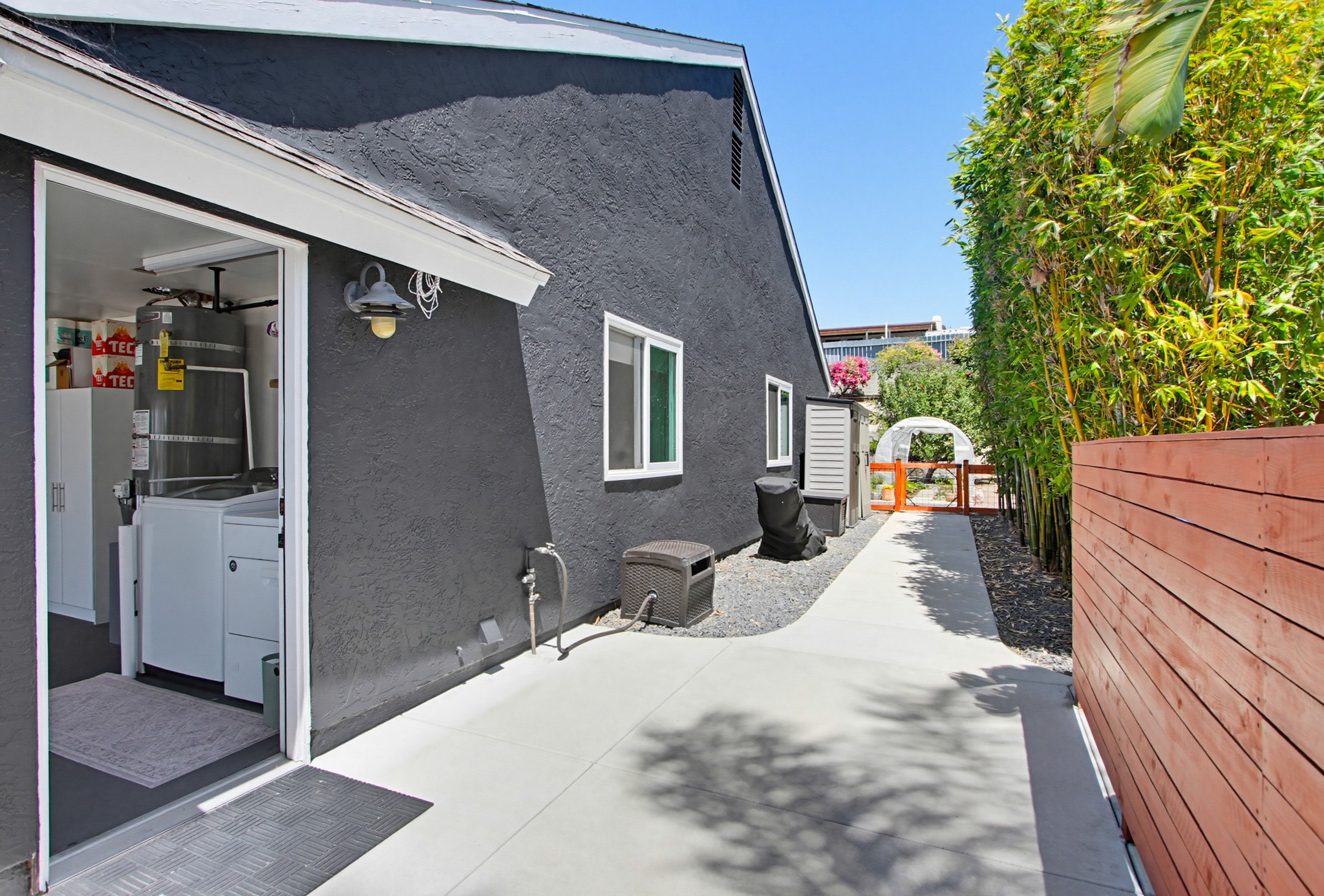 Virtual tour photo 42 of 56 for 969 Chablis Ln