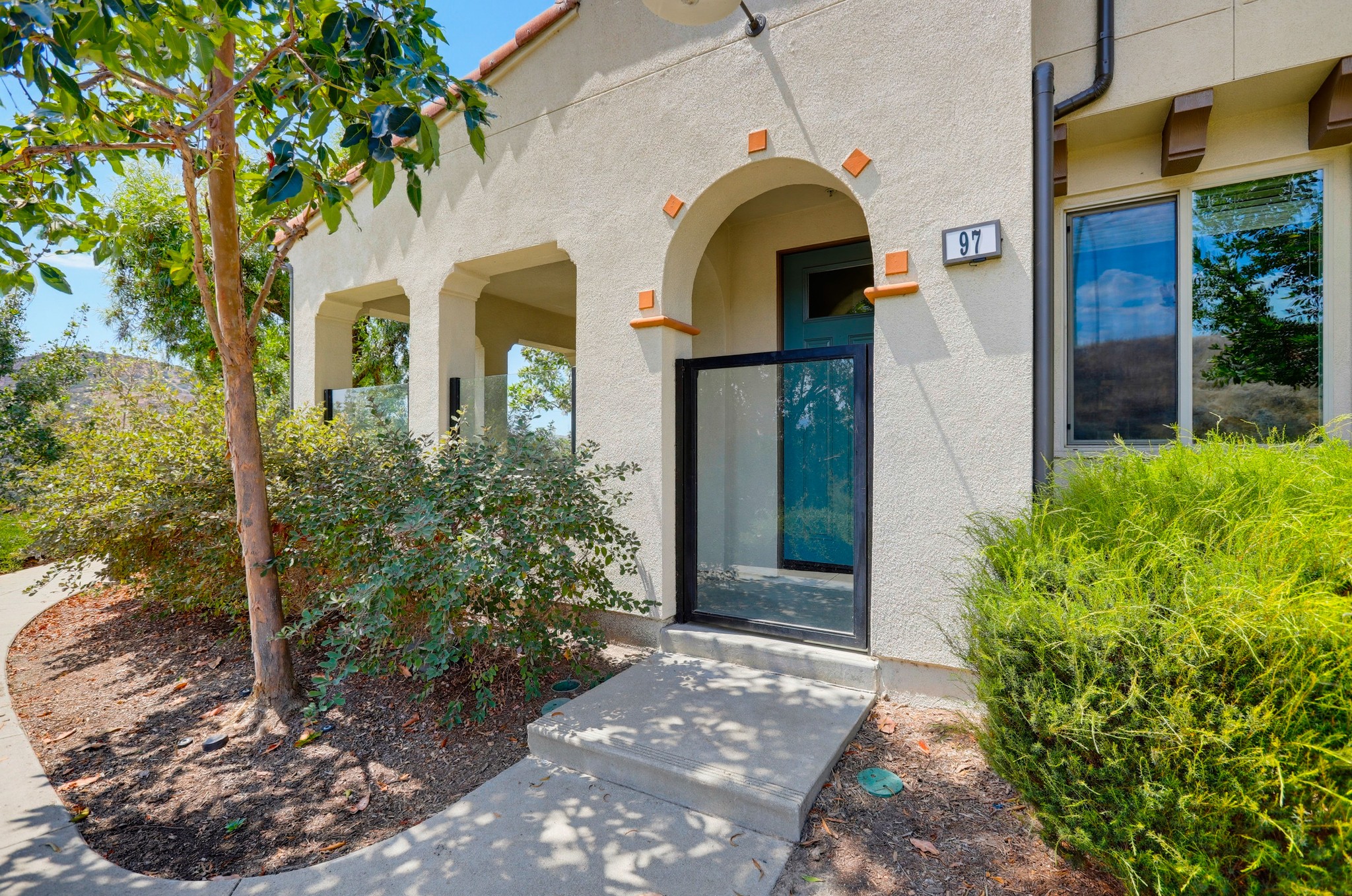 Virtual tour photo 4 of 66 for 97 Adelfa St