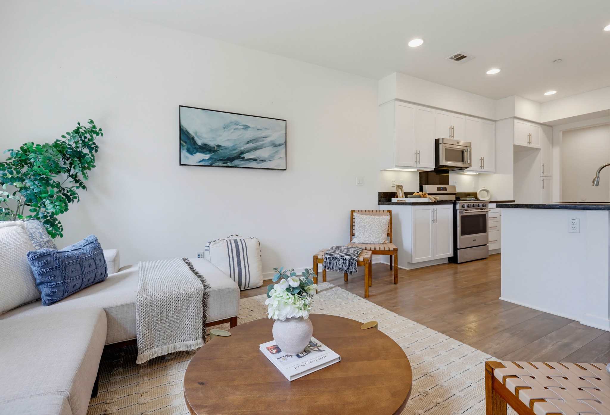 Virtual tour photo 9 of 66 for 97 Adelfa St