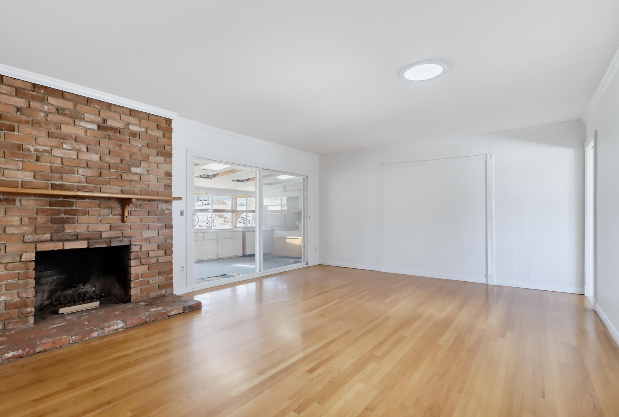 Virtual tour photo 8 of 54 for 97 E Mankato St