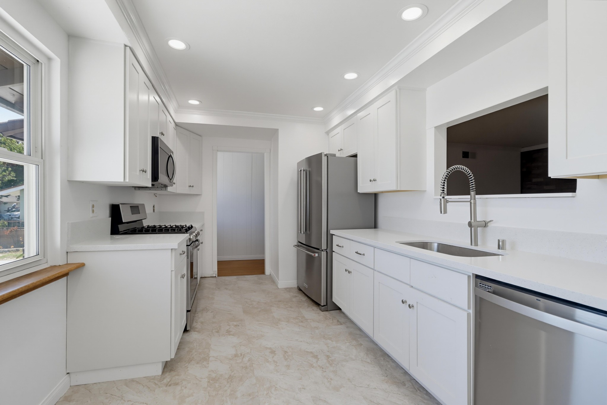 Virtual tour photo 17 of 54 for 97 E Mankato St