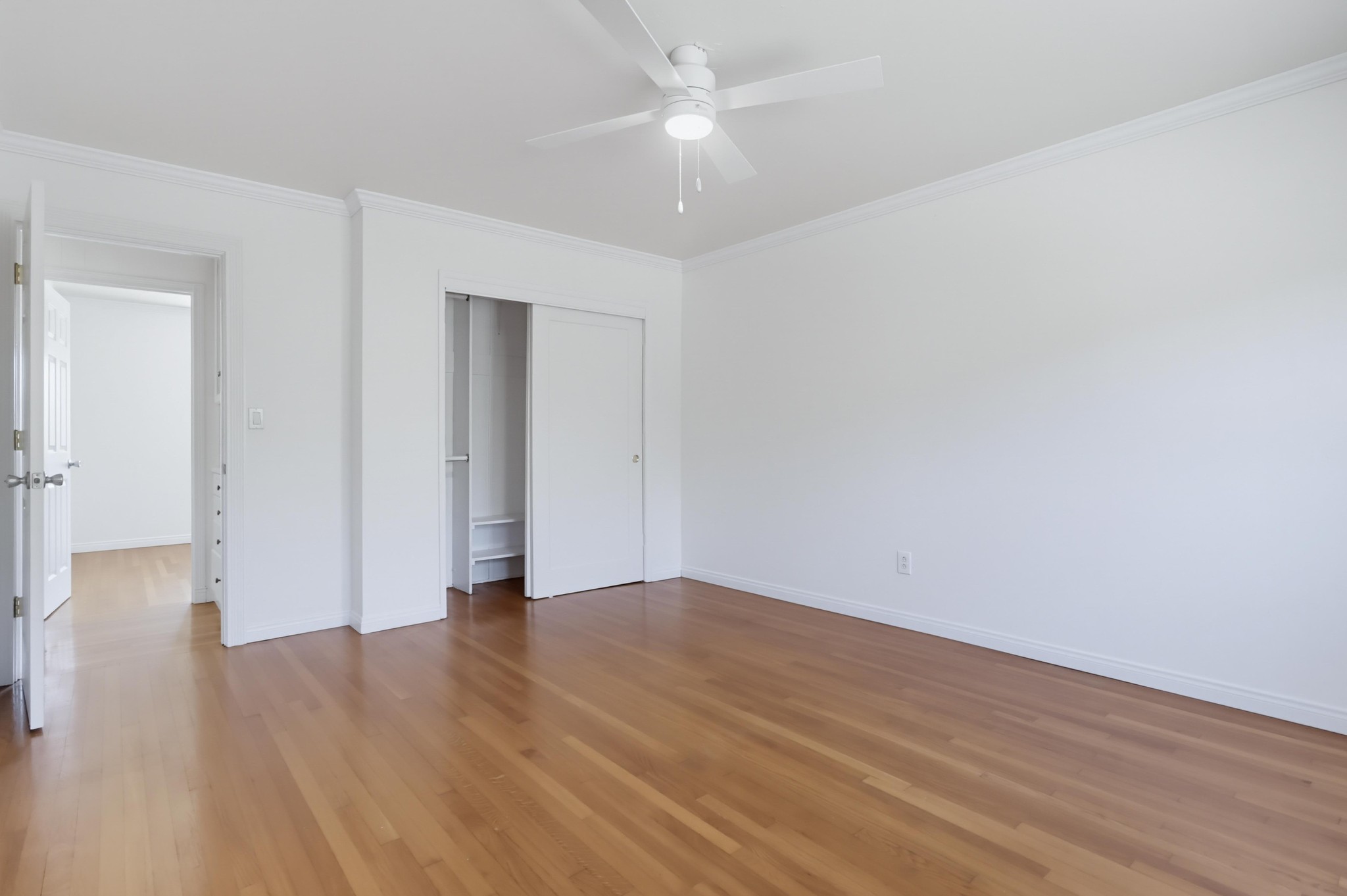 Virtual tour photo 31 of 54 for 97 E Mankato St