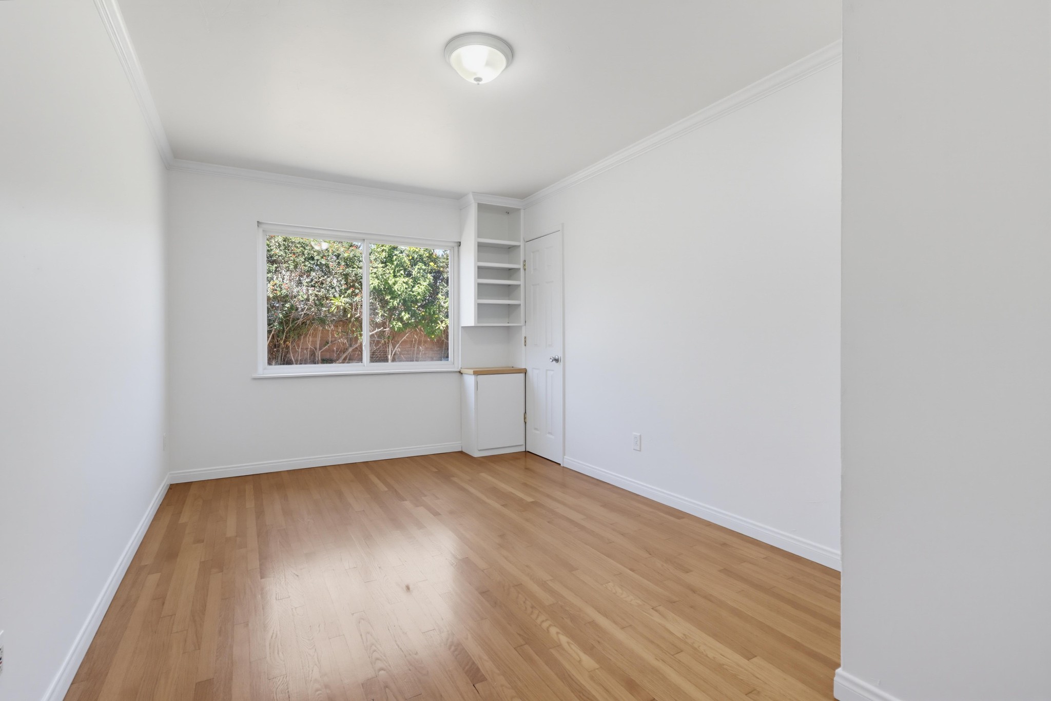 Virtual tour photo 32 of 54 for 97 E Mankato St