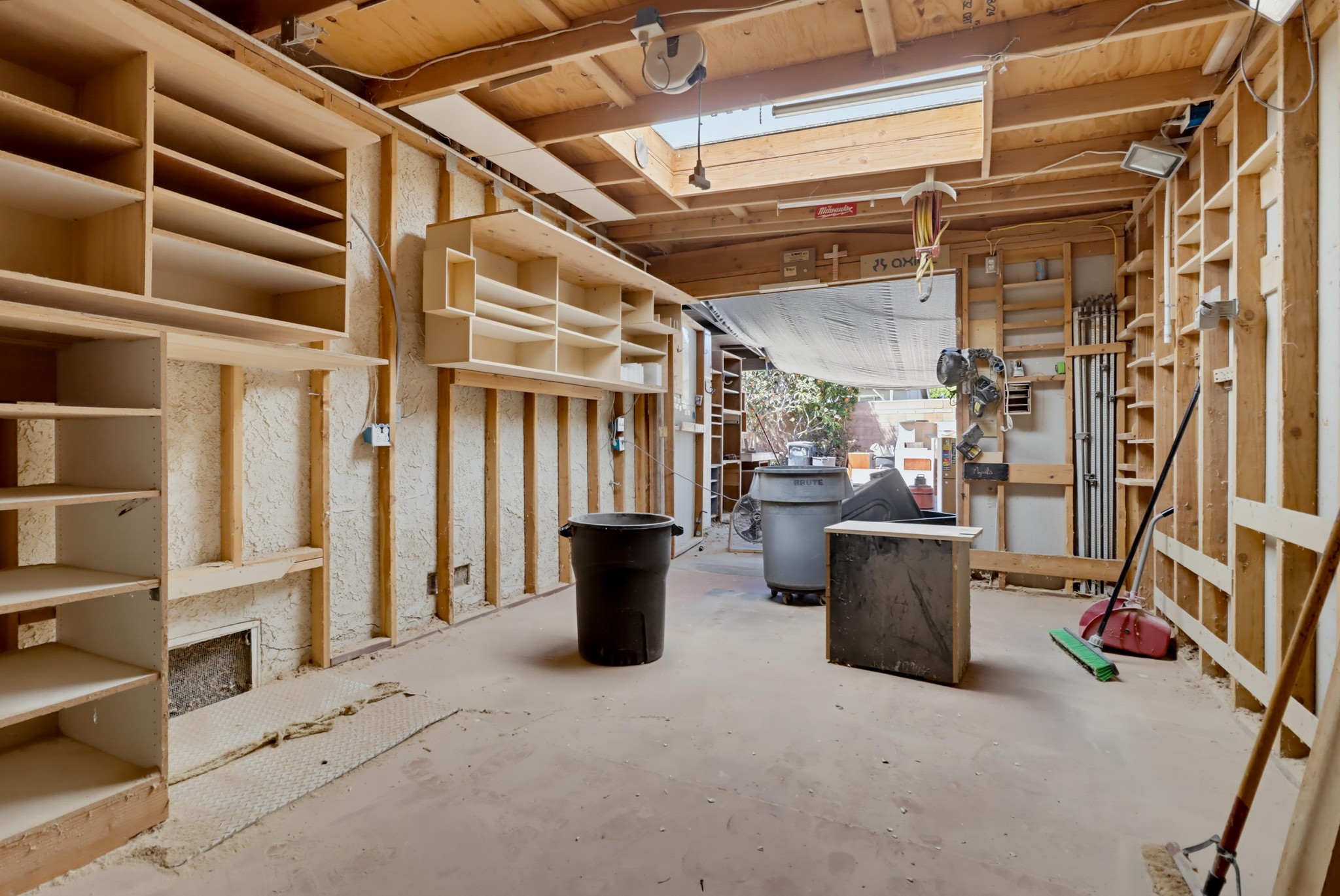 Virtual tour photo 44 of 54 for 97 E Mankato St