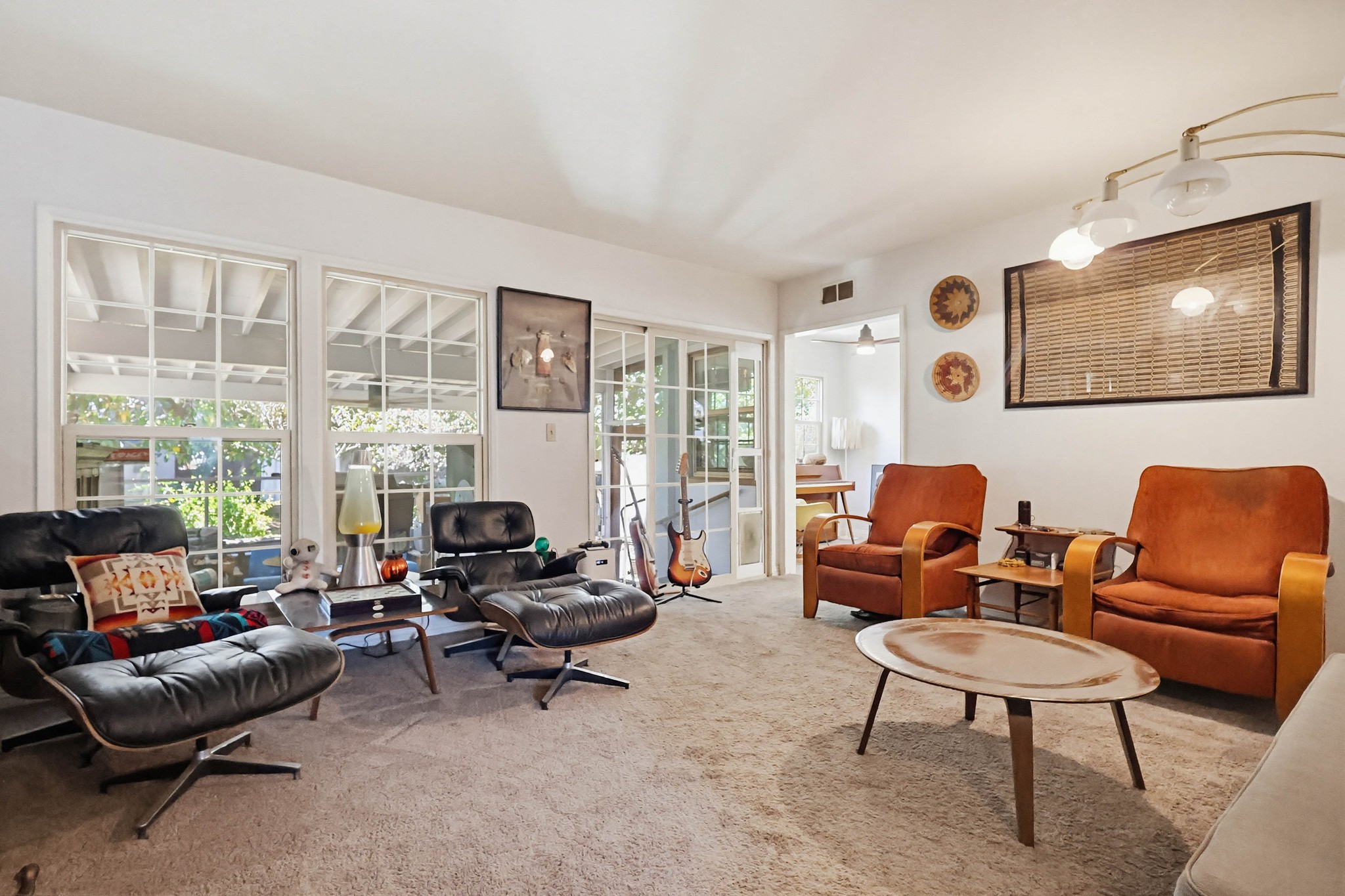 Virtual tour photo 12 of 57 for 970 N Meyler St