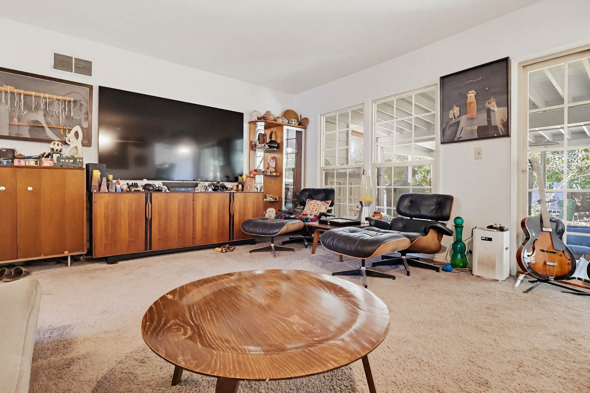 Virtual tour photo 16 of 57 for 970 N Meyler St