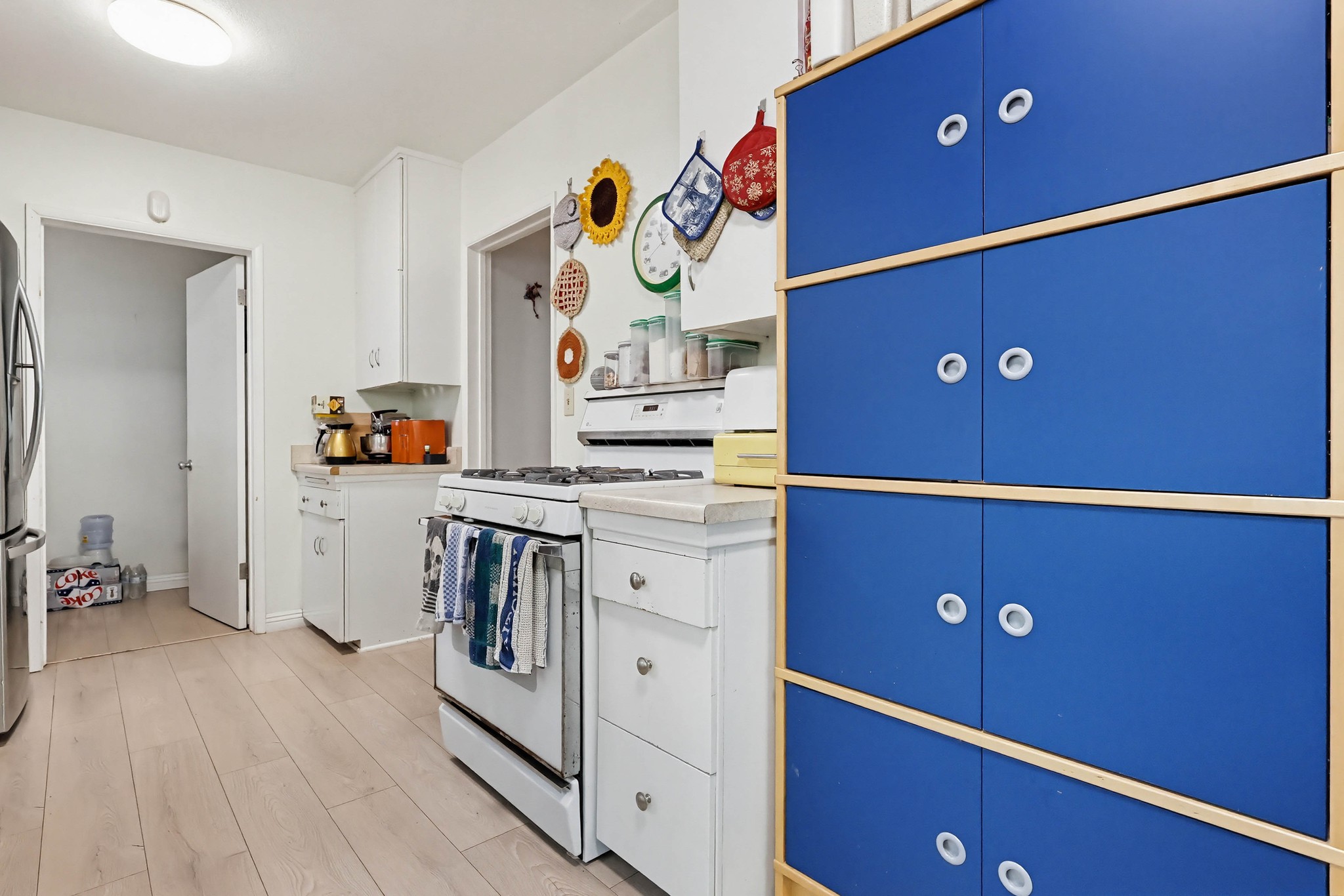 Virtual tour photo 23 of 57 for 970 N Meyler St