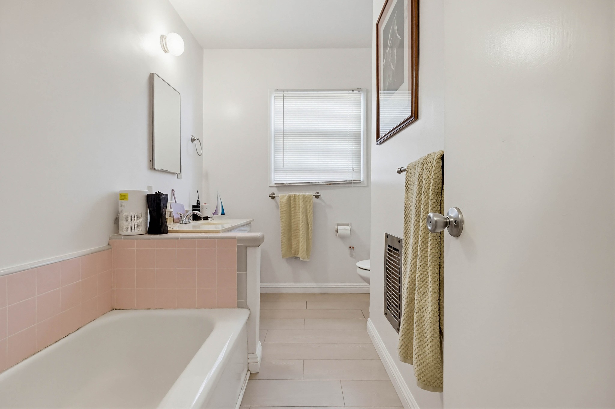 Virtual tour photo 35 of 57 for 970 N Meyler St