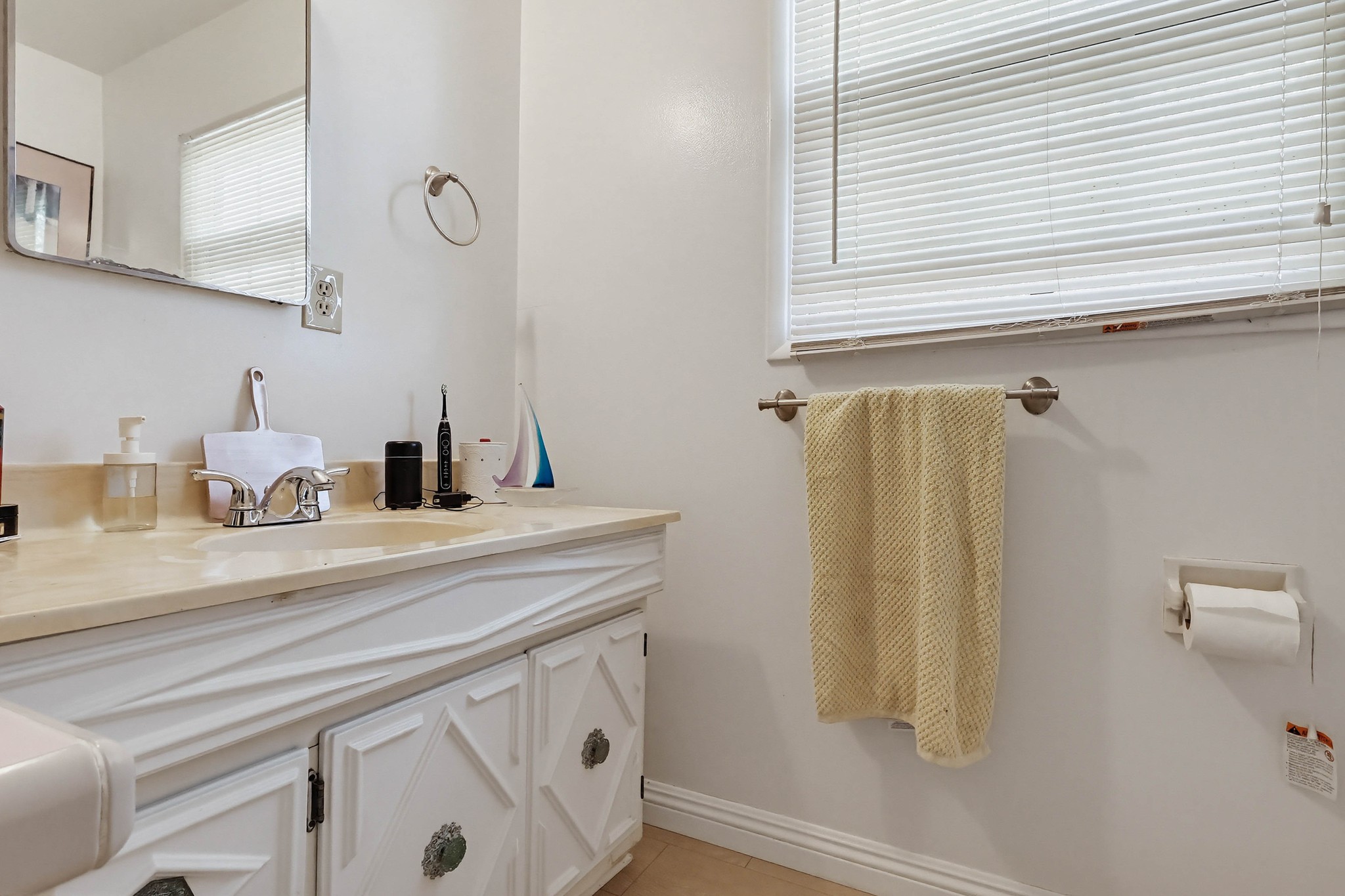 Virtual tour photo 38 of 57 for 970 N Meyler St