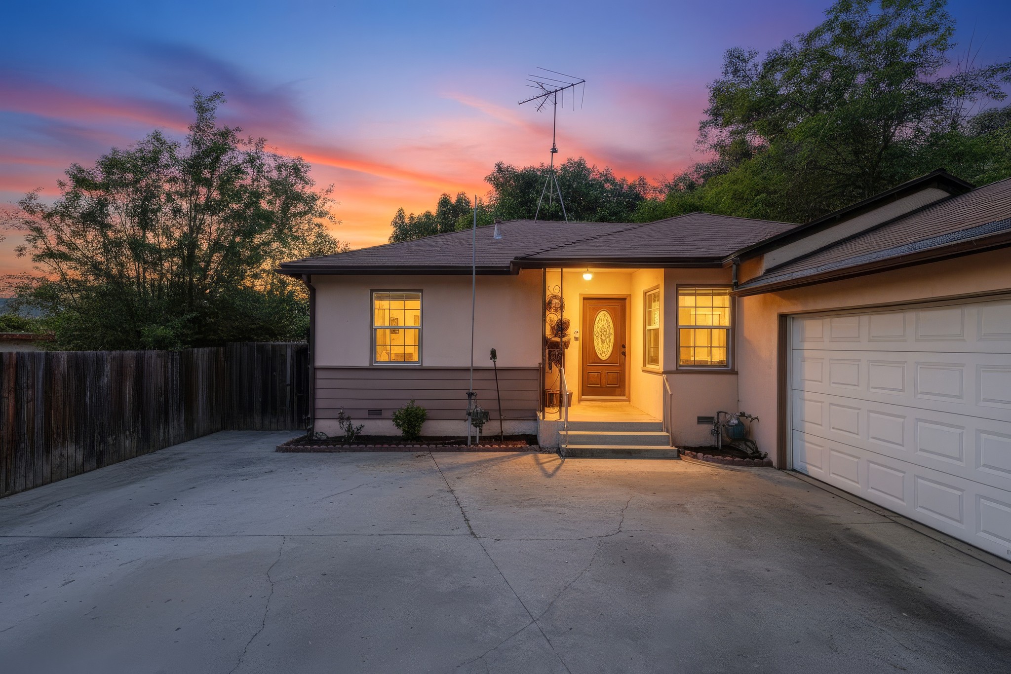 Virtual tour photo 58 of 57 for 970 N Meyler St