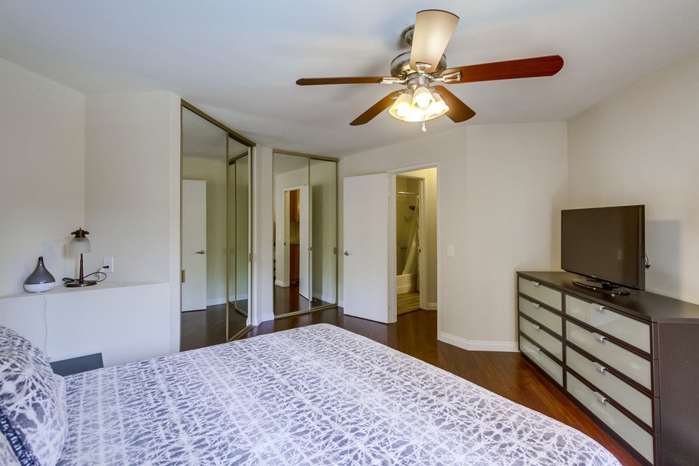 Virtual tour photo 14 of 24 for 9720 Mesa Springs Way UNIT 19