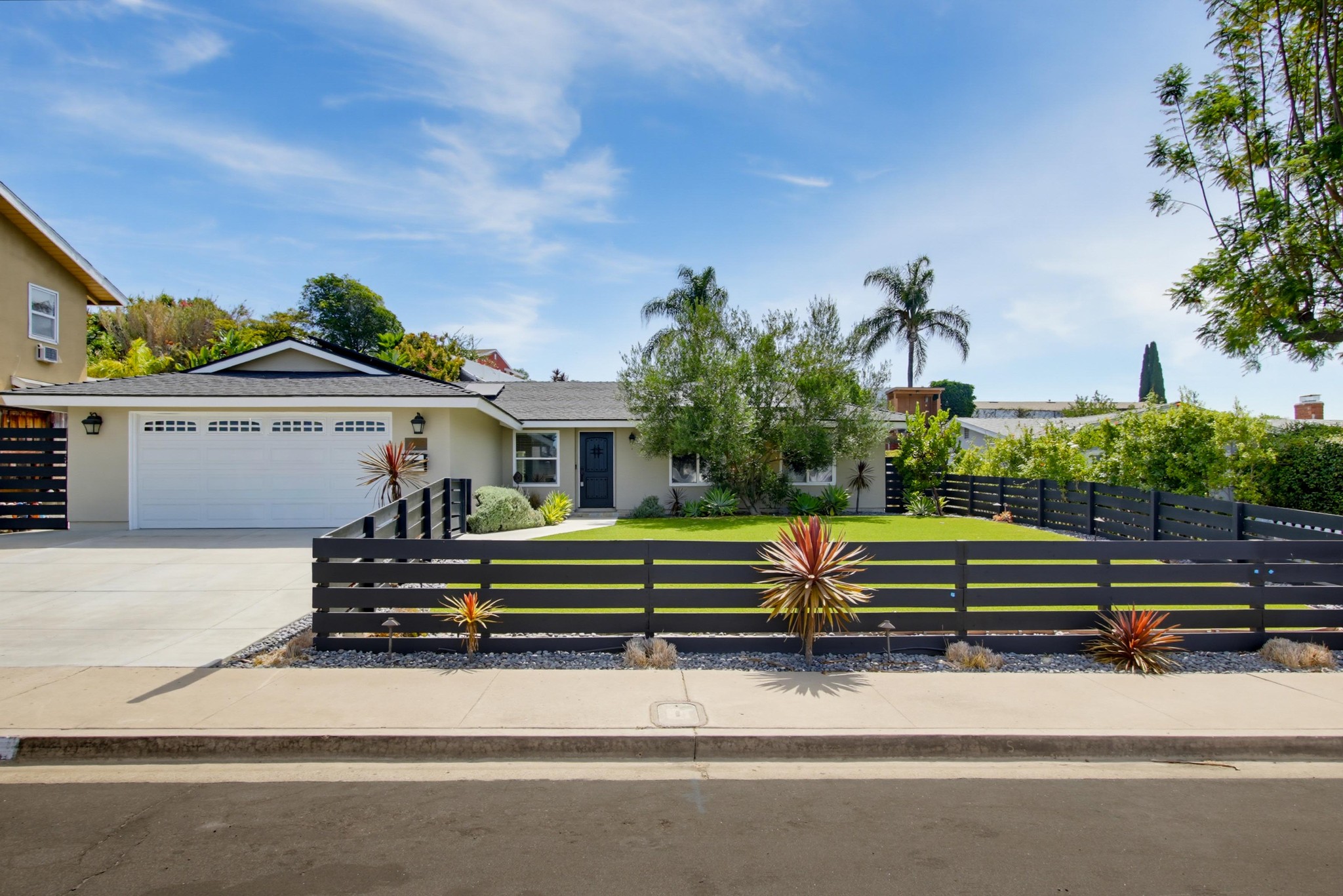 Virtual tour photo 1 of 67 for 9723 Roe Dr