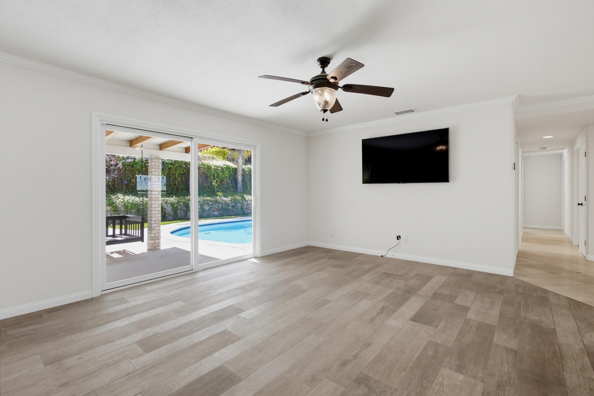 Virtual tour photo 13 of 67 for 9723 Roe Dr